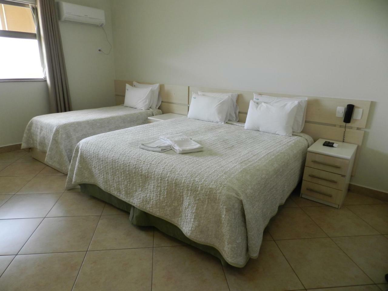 Holambra Garden Hotel Kültér fotó A hotel room in Brazil