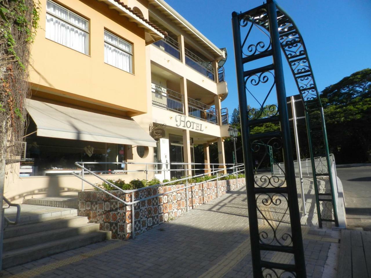 Holambra Garden Hotel Kültér fotó The entrance to the hotel